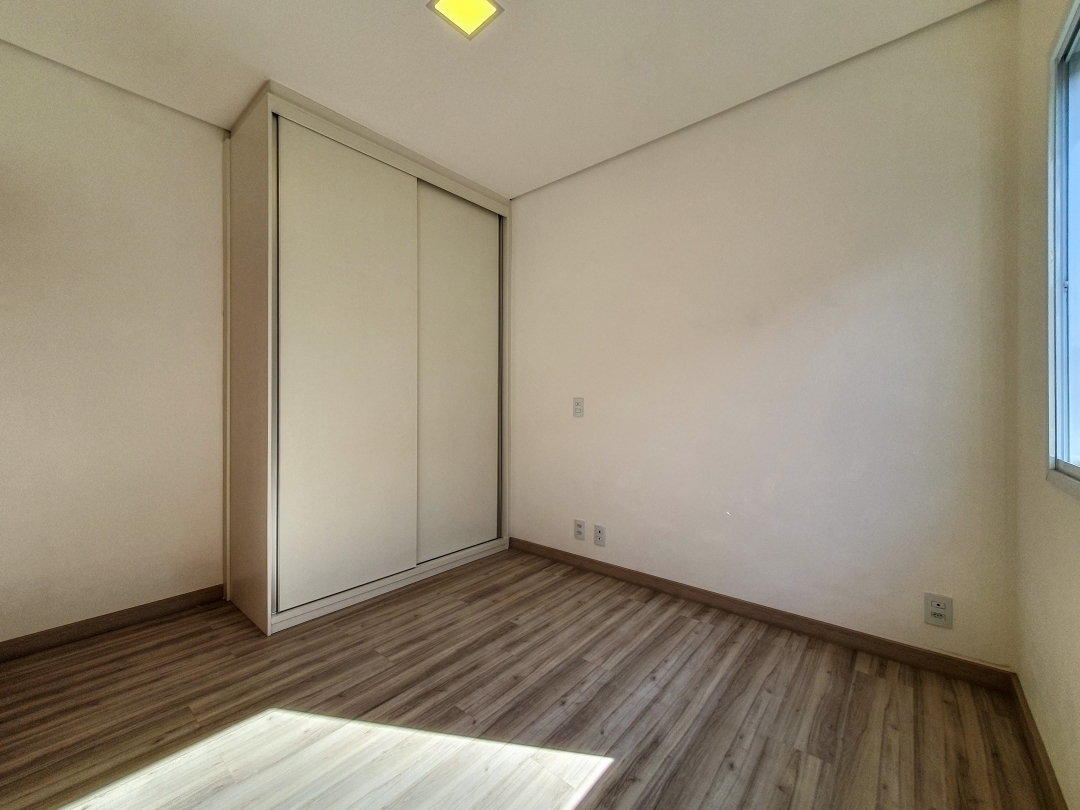 Apartamento à venda com 2 quartos, 70m² - Foto 8