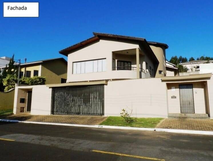 Casa à venda e aluguel com 4 quartos, 1060m² - Foto 1