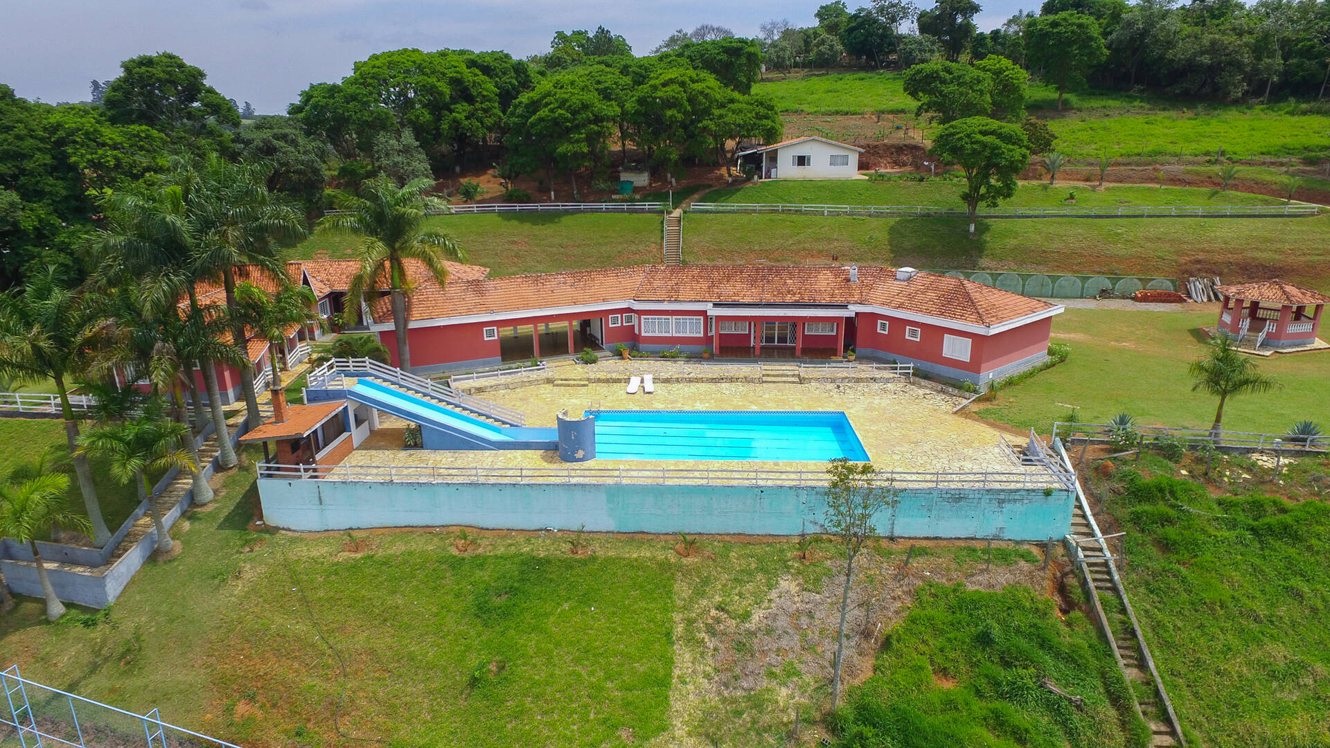 Fazenda à venda com 6 quartos, 1360m² - Foto 49