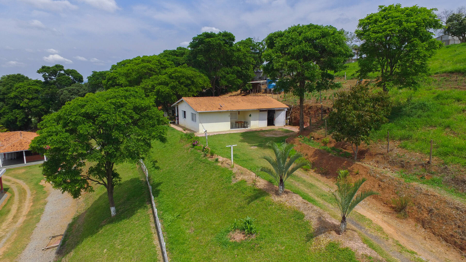 Fazenda à venda com 6 quartos, 1360m² - Foto 9