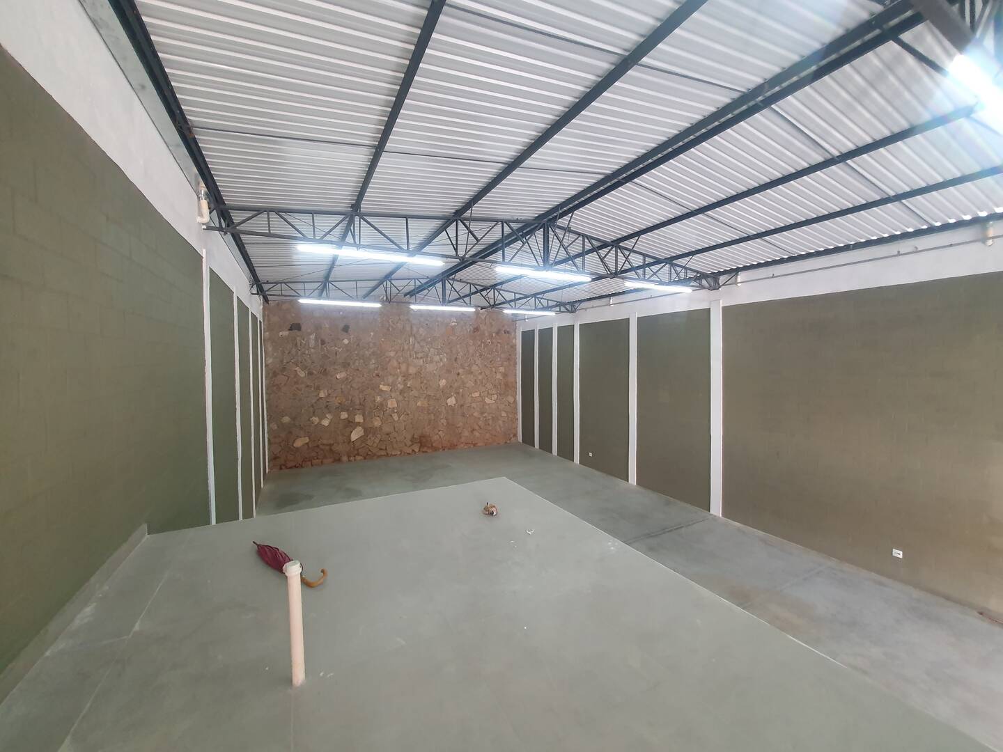 Depósito-Galpão-Armazém à venda e aluguel, 331m² - Foto 15