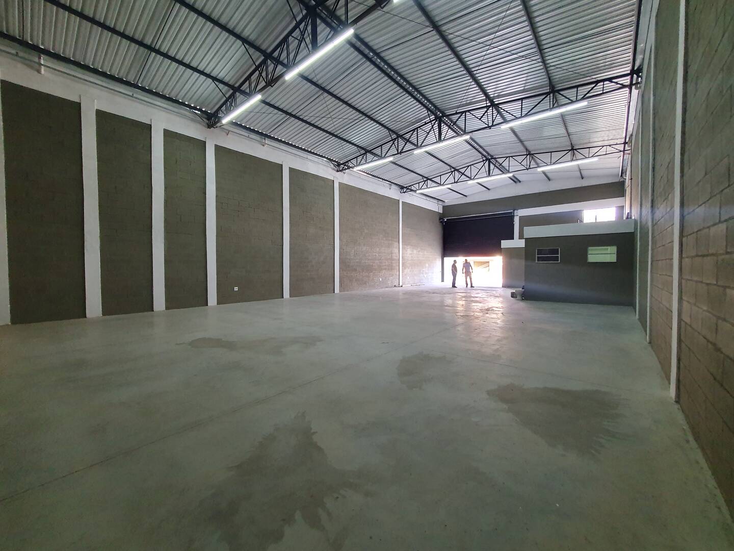 Depósito-Galpão-Armazém à venda e aluguel, 331m² - Foto 9