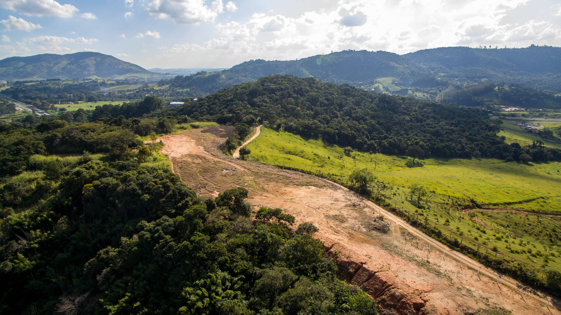 Terreno à venda, 2349m² - Foto 2