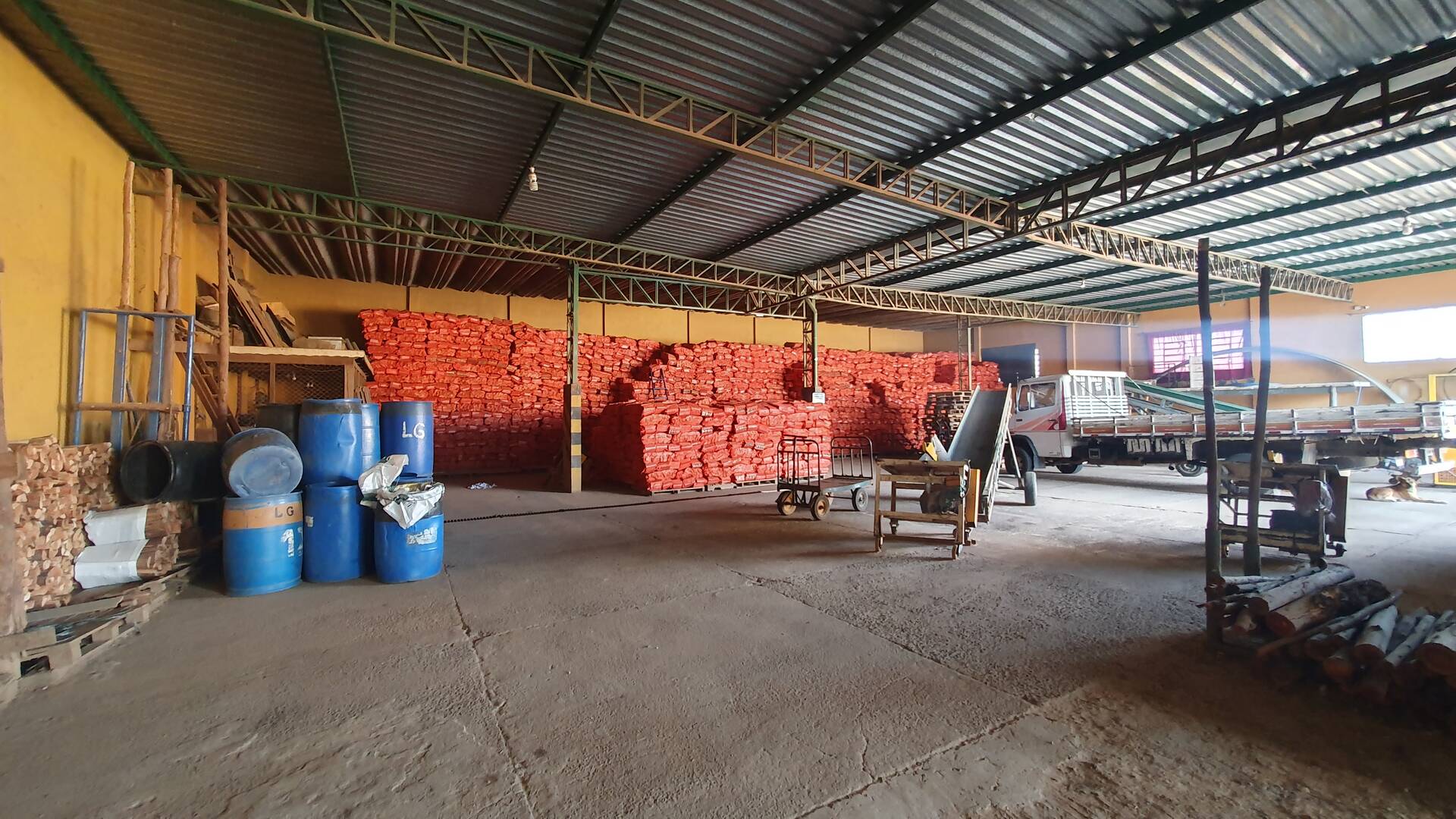 Depósito-Galpão-Armazém para alugar, 1237m² - Foto 6