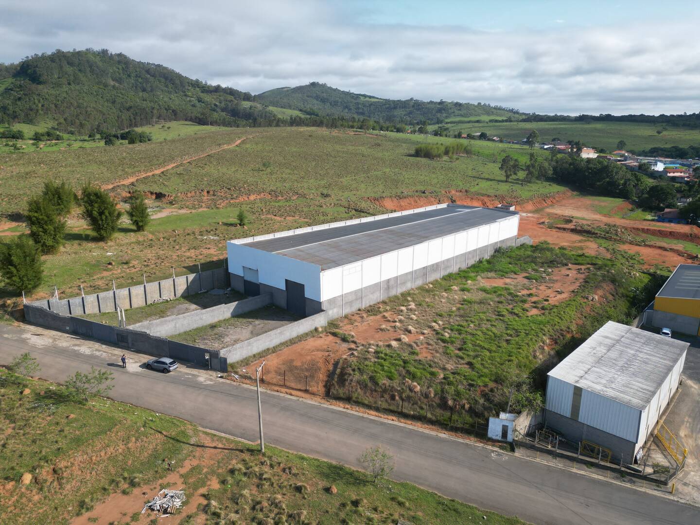 Depósito-Galpão-Armazém à venda e aluguel, 1800m² - Foto 3