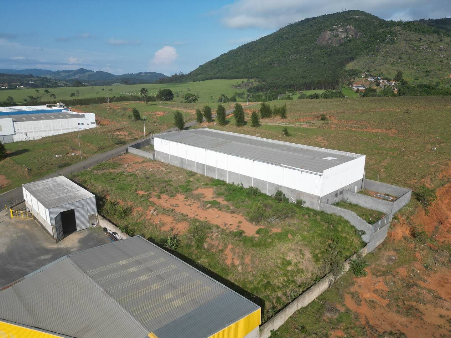 Depósito-Galpão-Armazém à venda e aluguel, 1800m² - Foto 5