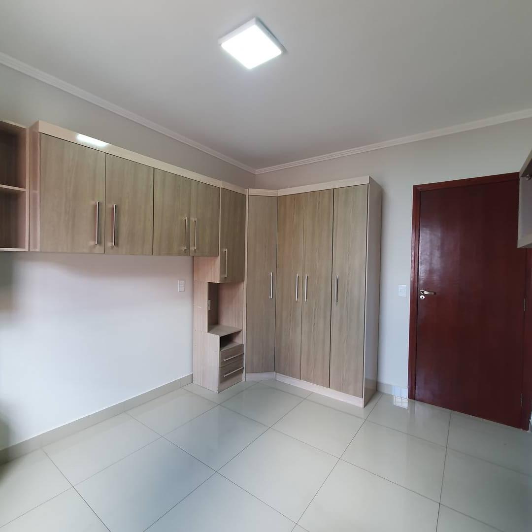 Casa à venda com 2 quartos, 150m² - Foto 11