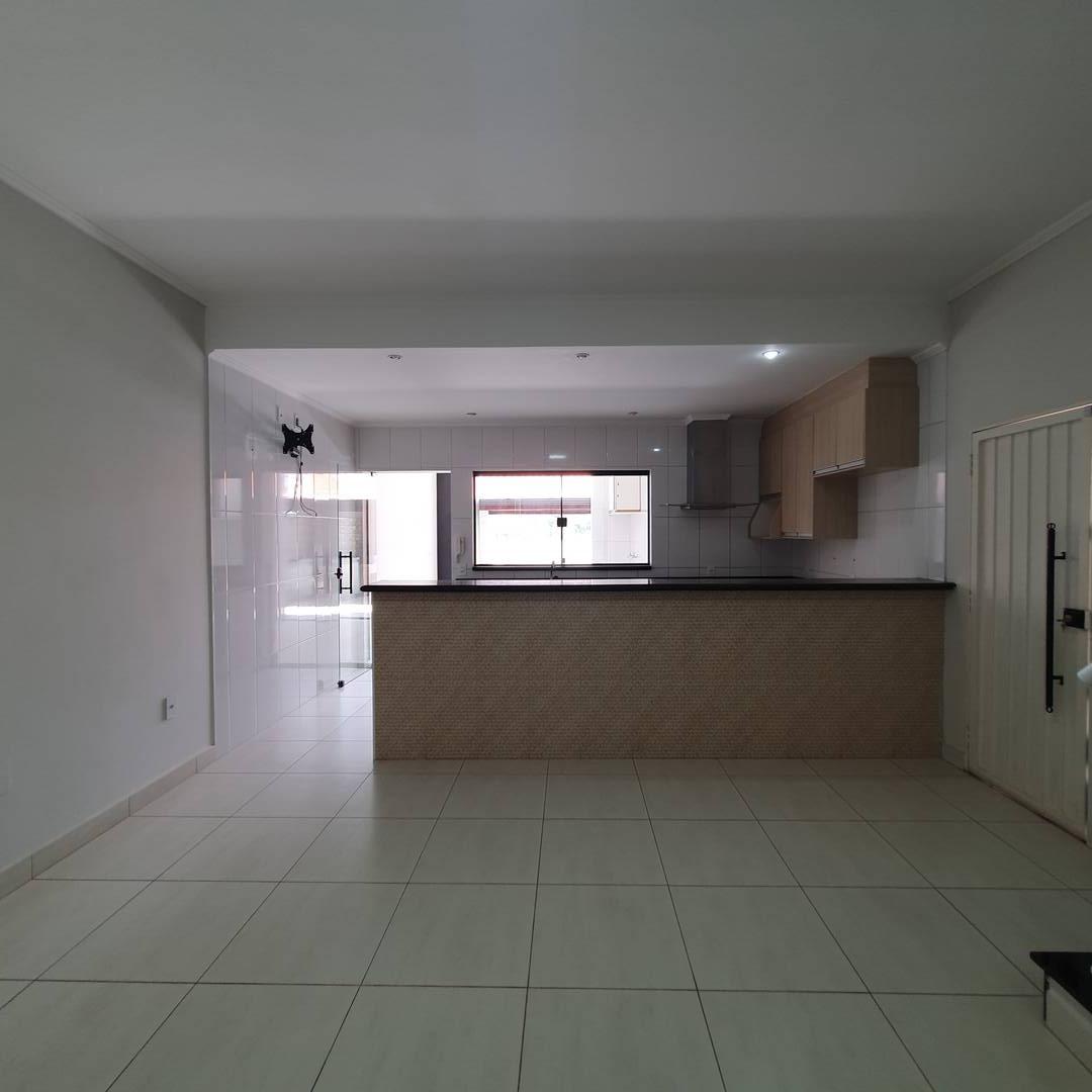 Casa à venda com 2 quartos, 150m² - Foto 19